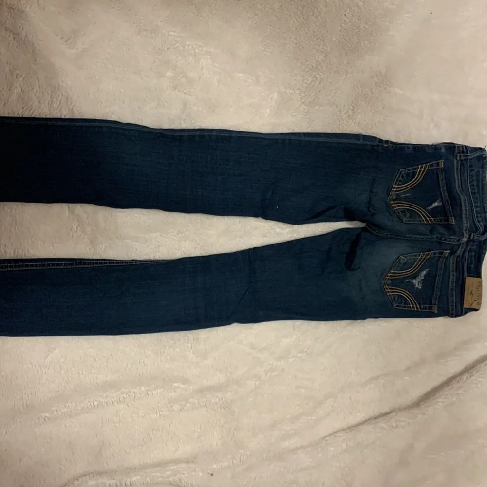 Skinny Ripped Jeans - Picture 3 of 3